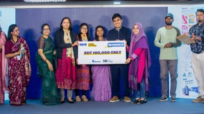 টয়লেটস অন দ্য গো’ প্রতিযোগিতায় বিজয়ী ‘টিম শক্তিকন্যা’