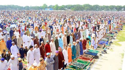 ঈদের জামায়াতের ফাইল ছবি
