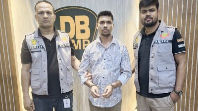 প্রতারণার অভিযোগে গ্রেফতার হওয়া রিপন। ছবি: সংগৃহীত