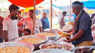 টাঙ্গাইলের রসুলপুরে ২০০ বছরের বেশি সময় ধরে চলছে ঐতিহ্যবাহী জামাই মেলা