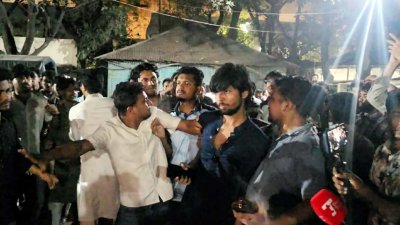 ছাত্রদল-শিবির ধাওয়া-পাল্টা ধাওয়া (সংগৃহীত ছবি)