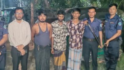 তিন জনকে কারাদণ্ড দিয়েছে ভ্রাম্যমাণ আদালত