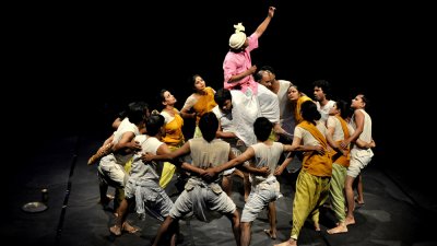 ‘রাঢ়াঙ’ নাটকের একটি দৃশ্য
