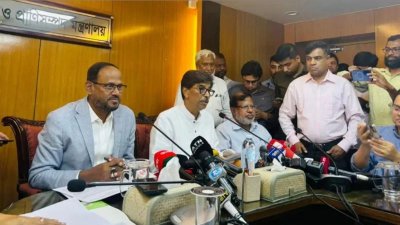 সচিবালয়ে অনুষ্ঠিত সংবাদ সম্মেলন (সংগৃহীত ছবি)