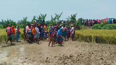 বেলাব-শিবপুর সড়কের পাশের একটি ধানের জমি থেকে রিয়াজুল ইসলাম আপন মিয়া নামে এক ট্রলিচালকের লাশ উদ্ধার করে পুলিশ