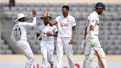 টেস্ট র্যাঙ্কিংয়ে প্রথমবার সাতে বাংলাদেশ