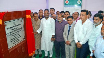 বগুড়ায় নবনির্মিত আধুনিক জেলা কসাইখানার উদ্বোধন করেন মৎস্য ও প্রাণিসম্পদ প্রতিমন্ত্রী সুলতান সালাউদ্দিন টুকু