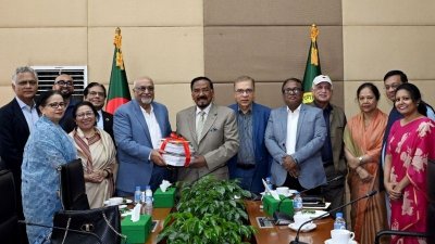 জাতীয় সংসদ ভবনে স্পিকারের সঙ্গে নাগরিক প্ল্যাটফর্মের একটি প্রতিনিধি দলের বৈঠক