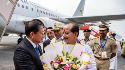 ভারতে পৌঁছেছেন মিয়ানমারের প্রেসিডেন্ট ইউ মিন অং হ্লাইং। ছবি: এএনআই