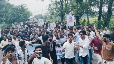 কুমিল্লা দক্ষিণ জেলা ছাত্রলীগের ব্যানারে ওই মিছিল বের করা হয়