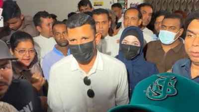 রায় ঘোষণার সময় নাসির হোসেন ও তামিমা আদালতে উপস্থিত ছিলেন