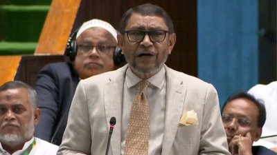 সংসদ অধিবেশনে স্বাস্থ্যমন্ত্রী সরদার মো. সাখাওয়াত হোসেন