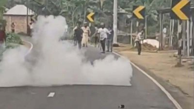 পানের হাটের দখল-নিয়ন্ত্রণ নিয়ে ককটেল বিস্ফোরণ