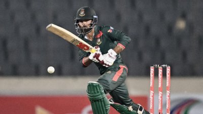 অজিদের হোয়াইটওয়াশের লক্ষ্যে টস জিতে ব্যাটিংয়ে বাংলাদেশ