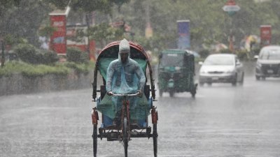 দেশের কোথাও কোথাও মাঝারি ধরনের ভারী থেকে ভারী বর্ষণের সম্ভাবনাও রয়েছে (ফাইল ছবি)