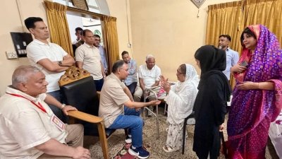 খালেদা রাব্বানীর বাসায় প্রধানমন্ত্রী তারেক রহমান