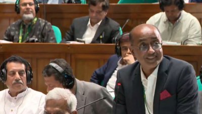 সংসদে বক্তব্য রাখছেন আইনমন্ত্রী মো. আসাদুজ্জামান (ফাইল ফটো)