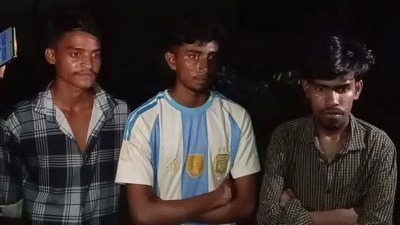 গ্রেফতার তিন তরুণ