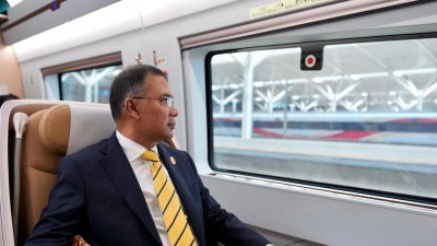 বেইজিংয়ের পথে প্রধানমন্ত্রী তারেক রহমান