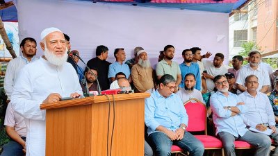 কথা বলছেন জামায়াত আমির ডা. শফিকুর রহমান