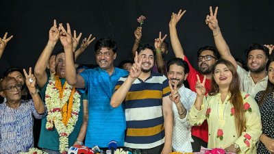 ফলাফল ঘোষণার পর বিজয়ীরা