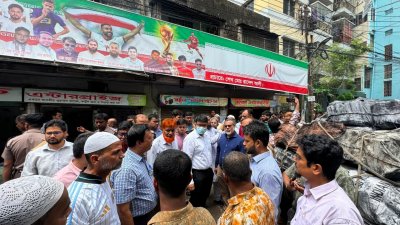 ঢাকা জেলা প্রশাসনের উচ্ছেদ অভিযান। ছবি: বাংলা ট্রিবিউন
