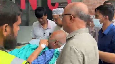 বিএনপির মিডিয়া সেলের আহ্বায়ক হাসপাতালে ভর্তি