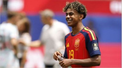 স্পেনের তারকা খেলোয়াড় লামিন ইয়ামাল