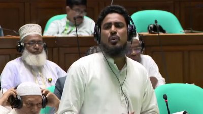 সংসদে আখতার হোসেন