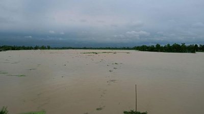 কুশিয়ারা নদীর পানি এখনও বিপৎসীমার ওপরে (ফাইল ছবি)।