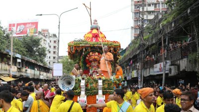 রাজধানীতে রথযাত্রা অনুষ্ঠিত (ছবি: নাসিরুল ইসলাম)