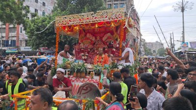 নারায়ণগঞ্জে সনাতন ধর্মাবলম্বীদের রথযাত্রা