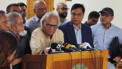 কথা বলছেন রুহুল কবির রিজভী
