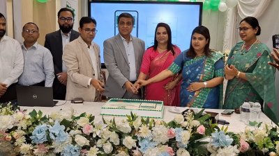 ঢাকা জেলা প্রশাসকের কার্যালয়ের সম্মেলন কক্ষে ‘হ্যালো ডিসি’ মোবাইল অ্যাপের উদ্বোধন