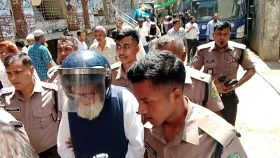 আদালতে নেওয়া হচ্ছে সাবেক প্রধানমন্ত্রী শেখ হাসিনার বেসরকারি শিল্প ও বিনিয়োগবিষয়ক উপদেষ্টা সালমান এফ রহমানকে