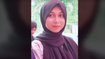 বাবার লাশ বাড়িতে রেখে পরীক্ষা দিয়ে জিপিএ-৫ পেয়েছে যশোরের চৌগাছা উপজেলার ঋতু খাতুন