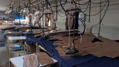 গ্যাস ও বিদ্যুতের সংকটে অনেক পোশাক কারখানায় কাজ বন্ধ হয়ে আছে