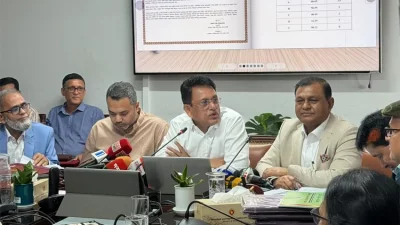 সংবাদ সম্মেলনে শিক্ষামন্ত্রী ড. আ ন ম এহছানুল হক (সংগৃহীত ছবি)