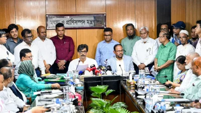 গবেষণাগার থেকে খামারে যাচ্ছে দুই ভ্যাকসিন