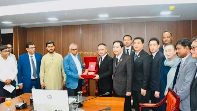 প্রবাসী কল্যাণ ও বৈদেশিক কর্মসংস্থান মন্ত্রী আরিফুল হক চৌধুরীর সঙ্গে থাইল্যান্ডের প্রতিনিধি দলের সাক্ষাৎ