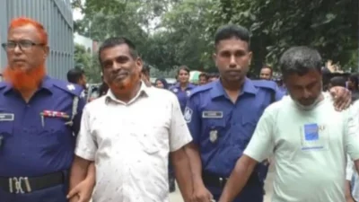 পুলিশের হেফাজতে আসামিরা