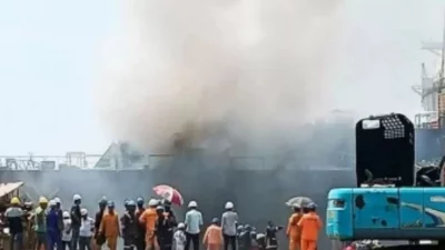জাহাজ কাটার সময় ‘বিষাক্ত গ্যাসে’ ৫ শ্রমিকের মৃত্যু হয়েছে