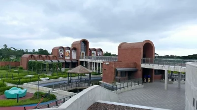 মিত্র বাহিনী ও মুক্তিবাহিনীর স্মরণে নির্মিত বাংলাদেশ-ভারত মৈত্রীস্তম্ভ পার্ক