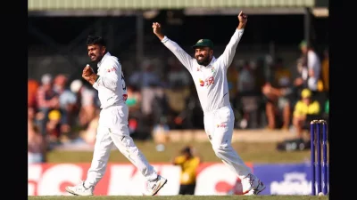 উইকেট পাওয়ার পর বাংলাদেশের খেলোয়াড়দের উল্লাস