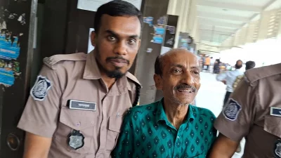 চেক ডিজঅনারের এক বছরের সাজার মামলায় গ্রেফতার দেখানো হয়েছে লোকসংগীত শিল্পী, সুরকার ও সংগীত পরিচালক মুজিব পরদেশীকে
