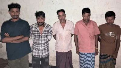 ঘোড়ার মাংসসহ আটক পাঁচ জন