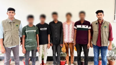 পাঁচ ছিনতাইকারী গ্রেফতার