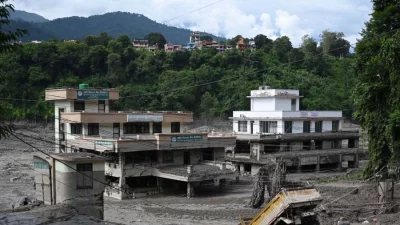 নেপালে বুধবারের ভয়াবহ বন্যায় মৃতের সংখ্যা বেড়েই চলছে। ছবি: কাঠমান্ডু পোস্ট