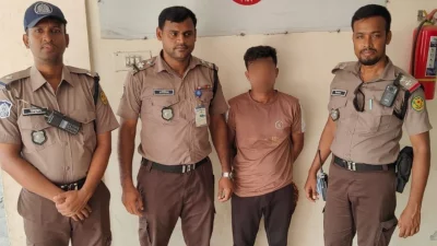 পুলিশের হেফাজতে বাসচালক