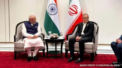 নরেন্দ্র মোদি ও মাসুদ পেজেশকিয়ান। ফাইল ছবি